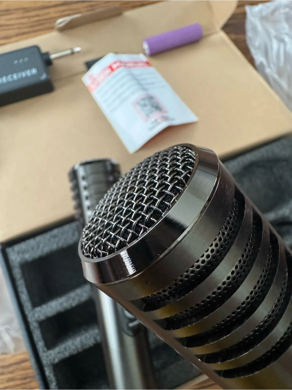 Wireless Handheld Microphone Duo - Metallic Gray